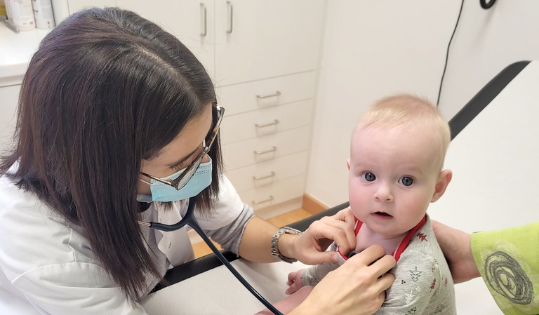 Com diferenciar refredats, bronquiolitis i covid-19 en infants? Com diferenciar refredats, bronquiolitis i covid-19 en infants?