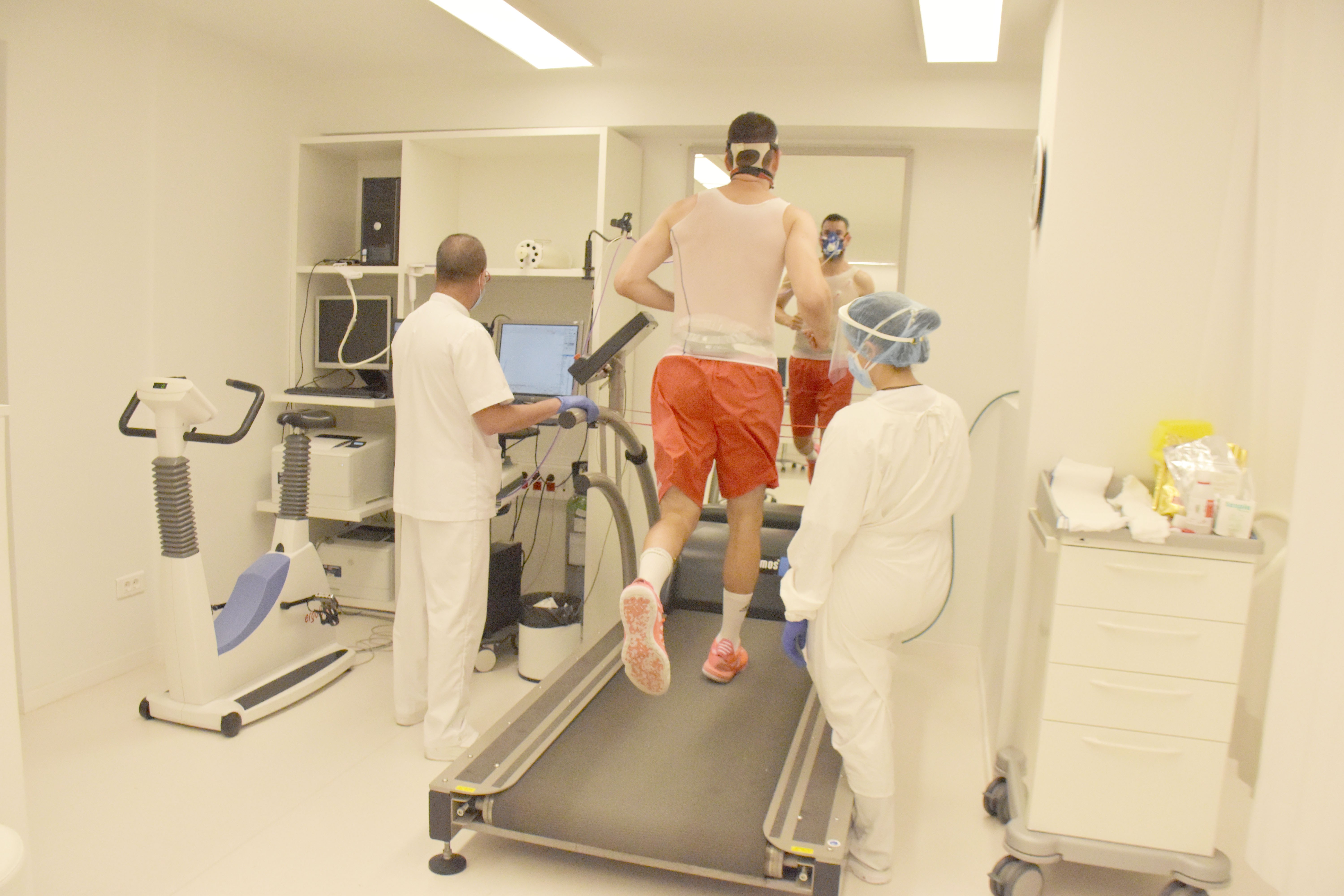 Els jugadors del BAXI Manresa superen les revisions medicoesportives al CIMETIR de la Clínica Sant Josep Els jugadors del BAXI Manresa superen les revisions medicoesportives al CIMETIR de la Clínica Sant Josep